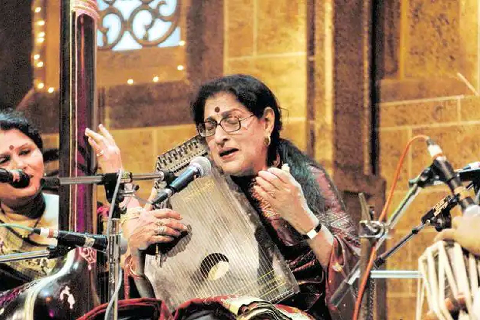 কিশোরী আমোনকর