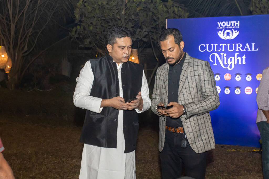 আসুন আলাপ করিয়ে দেই Cultural Night Art Culture Gurukul Youth Global Foundation 111 শিল্প-সংস্কৃতির ১৪ টি প্লাটফর্মের পৃষ্ঠপোষকতা করবে ইয়ুথ গ্লোবাল !
