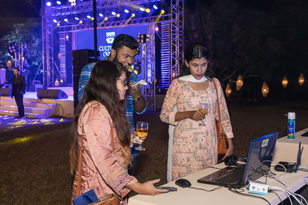 আসুন আলাপ করিয়ে দেই Cultural Night Art Culture Gurukul Youth Global Foundation 99 শিল্প-সংস্কৃতির ১৪ টি প্লাটফর্মের পৃষ্ঠপোষকতা করবে ইয়ুথ গ্লোবাল !