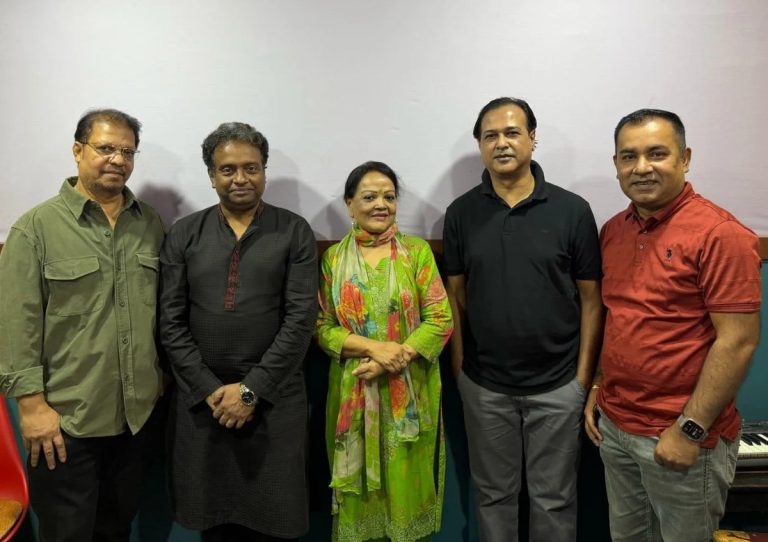 সাবিনা ইয়াসমিনকে নিয়ে সুখবর দিলেন আসিফ 2