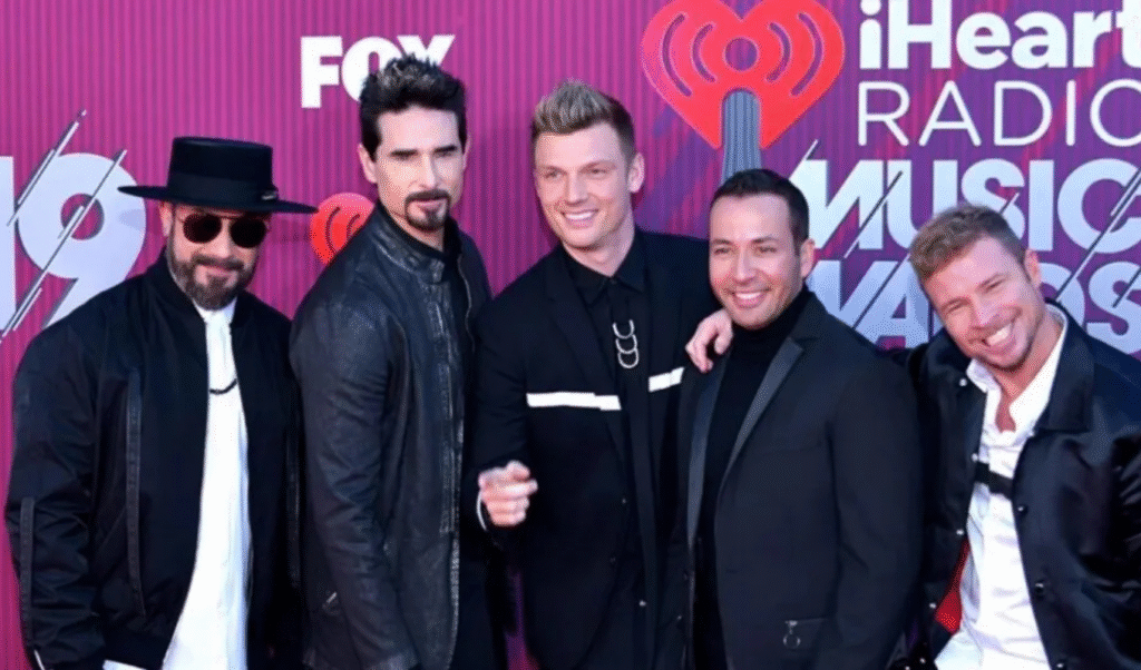 Backstreet Boys AJ McLean টেলর সুইফটকে লাস ভেগাসে মঞ্চে আসার আমন্ত্রণ জানালেন Backstreet Boys’ AJ McLean টেলর সুইফটকে লাস ভেগাসে মঞ্চে আসার আমন্ত্রণ জানালেন
