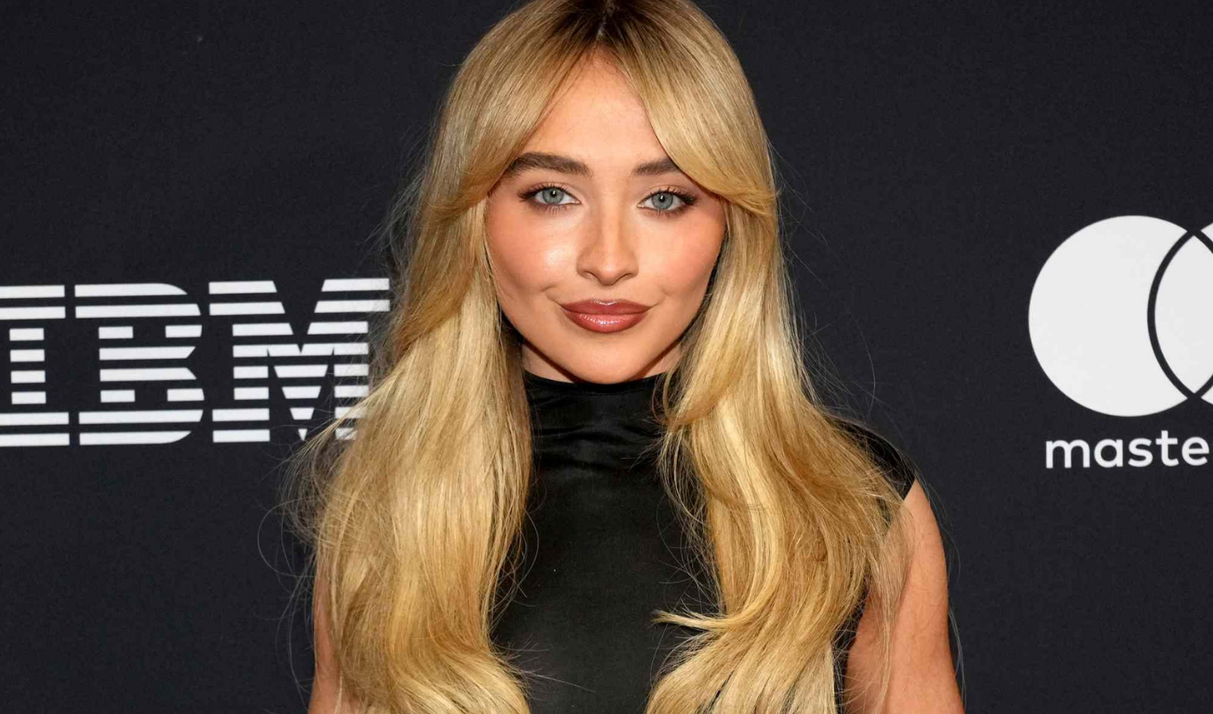 Sabrina Carpenter Leads 2026 Grammy Nominations with Six Nod সাব্রিনা কারপেন্টার ২০২৬ সালের গ্র্যামি অনুষ্ঠানের জন্য ছয়টি মনোনয়ন পেয়েছেন