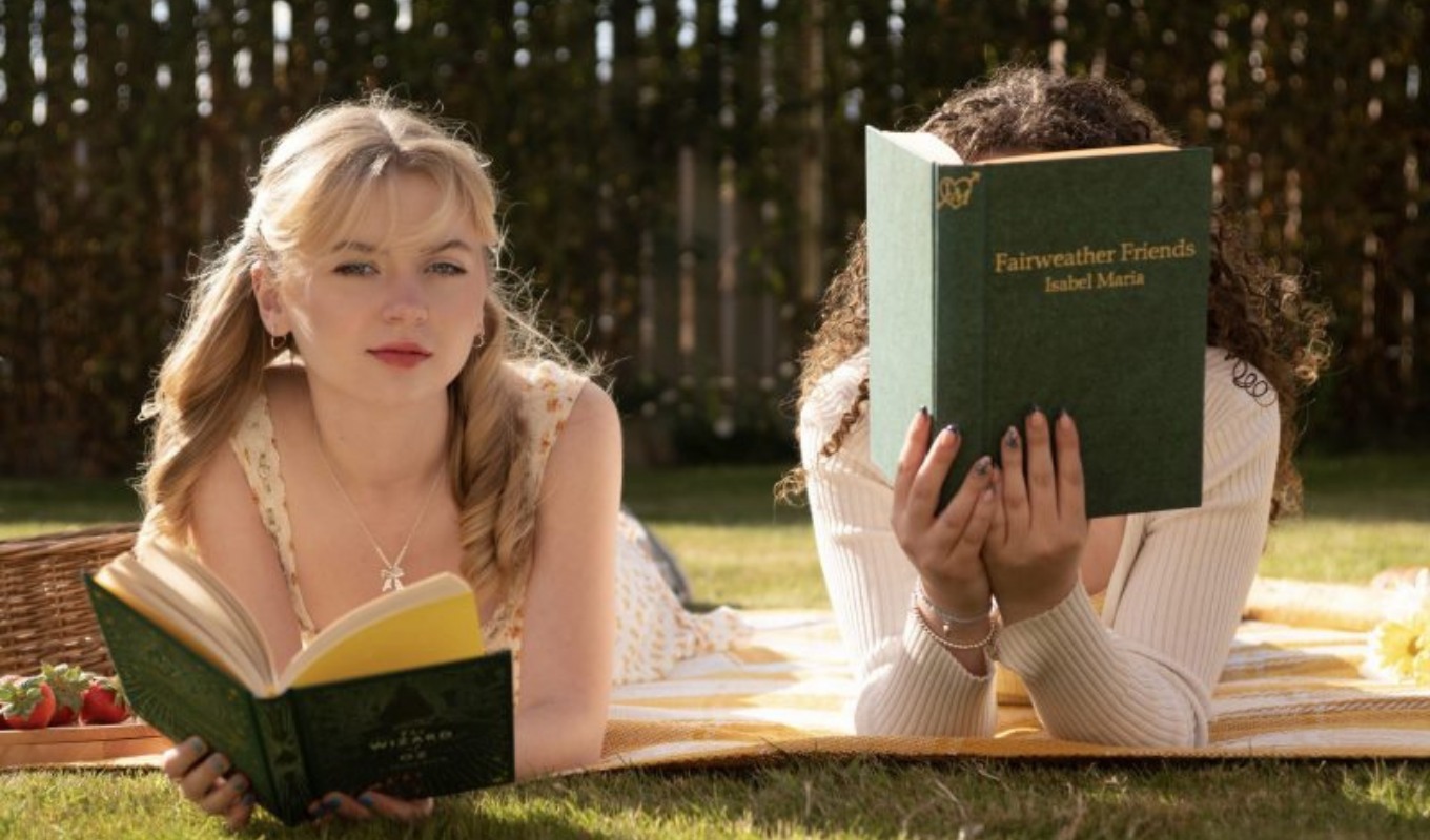 এফএফও: ইসাবেল মারিয়া – ফেয়ারওয়েদার ফ্রেন্ডস 1 এফএফও ইসাবেল মারিয়া – ফেয়ারওয়েদার ফ্রেন্ডস এফএফও: ইসাবেল মারিয়া – ফেয়ারওয়েদার ফ্রেন্ডস