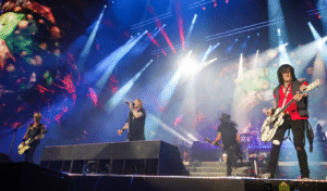 গানস এন রোজেসের দুই নতুন গান ১৭ বছর পর রক লিজেন্ডদের প্রত্যাবর্তন গানস এন’ রোজেসের দুই নতুন গান: ১৭ বছর পর রক লিজেন্ডদের প্রত্যাবর্তন