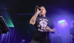 গিগ রিভিউ দ্য স্কিডস ও দ্য মেমব্রেনস লিমেলাইট বেলফাস্ট গিগ রিভিউ: দ্য স্কিডস ও দ্য মেমব্রেনস - লিমেলাইট, বেলফাস্ট