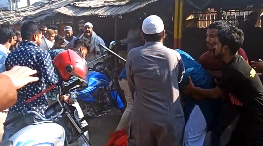 ঠাকুরগাঁওয়ে বাউলদের মানববন্ধনের প্রস্তুতির সময় হামলা