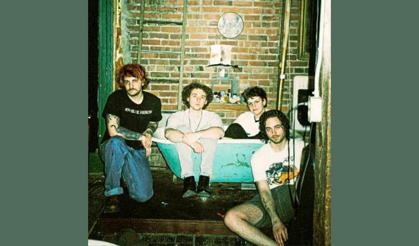 পিটসবার্গের স্থানীয় মিউজিক স্পটলাইট কিং ব্লু হেরন পিটসবার্গের স্থানীয় মিউজিক স্পটলাইট: কিং ব্লু হেরন