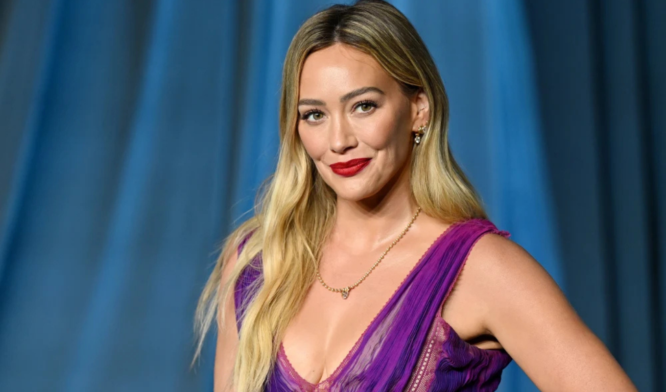 মিলেনিয়ালদের জন্য হিলারি ডাফের সঙ্গীতে ফিরে আসা—এটি স্বপ্নের মতো মিলেনিয়ালদের জন্য হিলারি ডাফের সঙ্গীতে ফিরে আসা—এটি 'স্বপ্নের মতো'