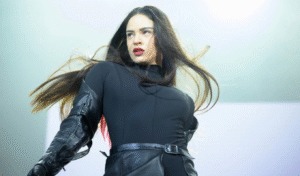 রোসালিয়ার লাক্স অ্যালবাম সহযোগীরা প্রকাশ করলেন মাস্টারপিসটির সৃজনশীল প্রক্রিয়া রোসালিয়ার 'লাক্স' অ্যালবাম: সহযোগীরা প্রকাশ করলেন মাস্টারপিসটির সৃজনশীল প্রক্রিয়া