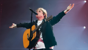 লুইস ক্যাপাল্ডি ঘোষণা করলেন ২০২৬ সালের ট্যুর! সাথে নতুন গান