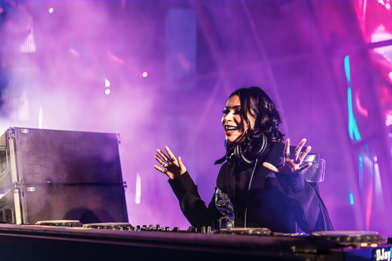 সৌদি আরবকে তীব্রভাবে গ্রাস করছে নারী ডিজেরা