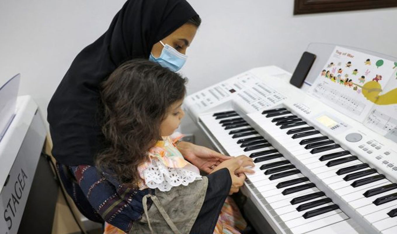 সৌদি আরবে প্রাথমিক পর্যায়ে ১৭ হাজার নারী সংগীত শিক্ষক নিয়োগ