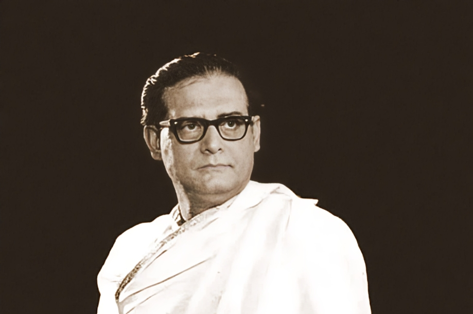 হেমন্ত মুখোপাধ্যায় । বাঙালি সঙ্গীত শিল্পী, সঙ্গীত পরিচালক এবং প্রযোজক 6 হেমন্ত মুখোপাধ্যায়