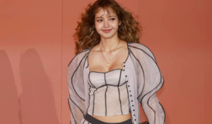 ব্ল্যাকপিঙ্কের লিসা এবার অ্যাকশন মুভি ‘টাইগো’-এর মাধ্যমে অভিনয়ে নামছেন