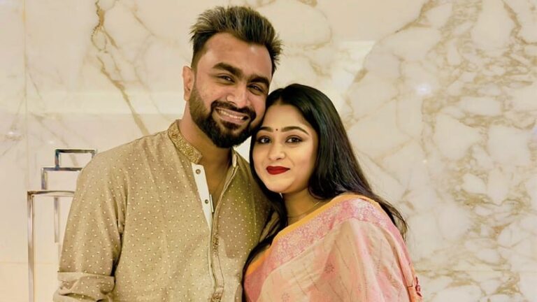 কন্যাসন্তানের বাবা হলেন গায়ক ইমরান কন্যাসন্তানের বাবা হলেন গায়ক ইমরান