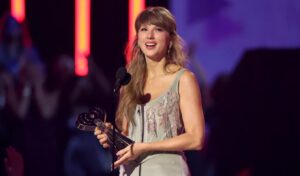 Taylor Swift Triumphs with Seven Awards Taylor Swift Triumphs with Seven Awards