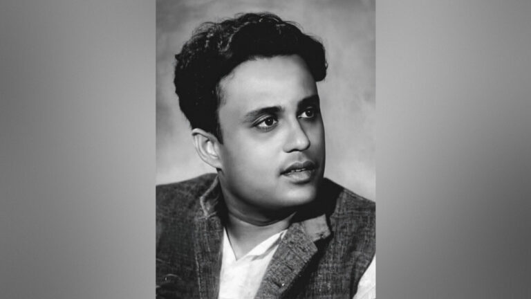 পৃথিবী আমারে চায়, রেখো না বেঁধে আমায় স্মরণে কিংবদন্তি সংগীতশিল্পী সত্য চৌধুরী